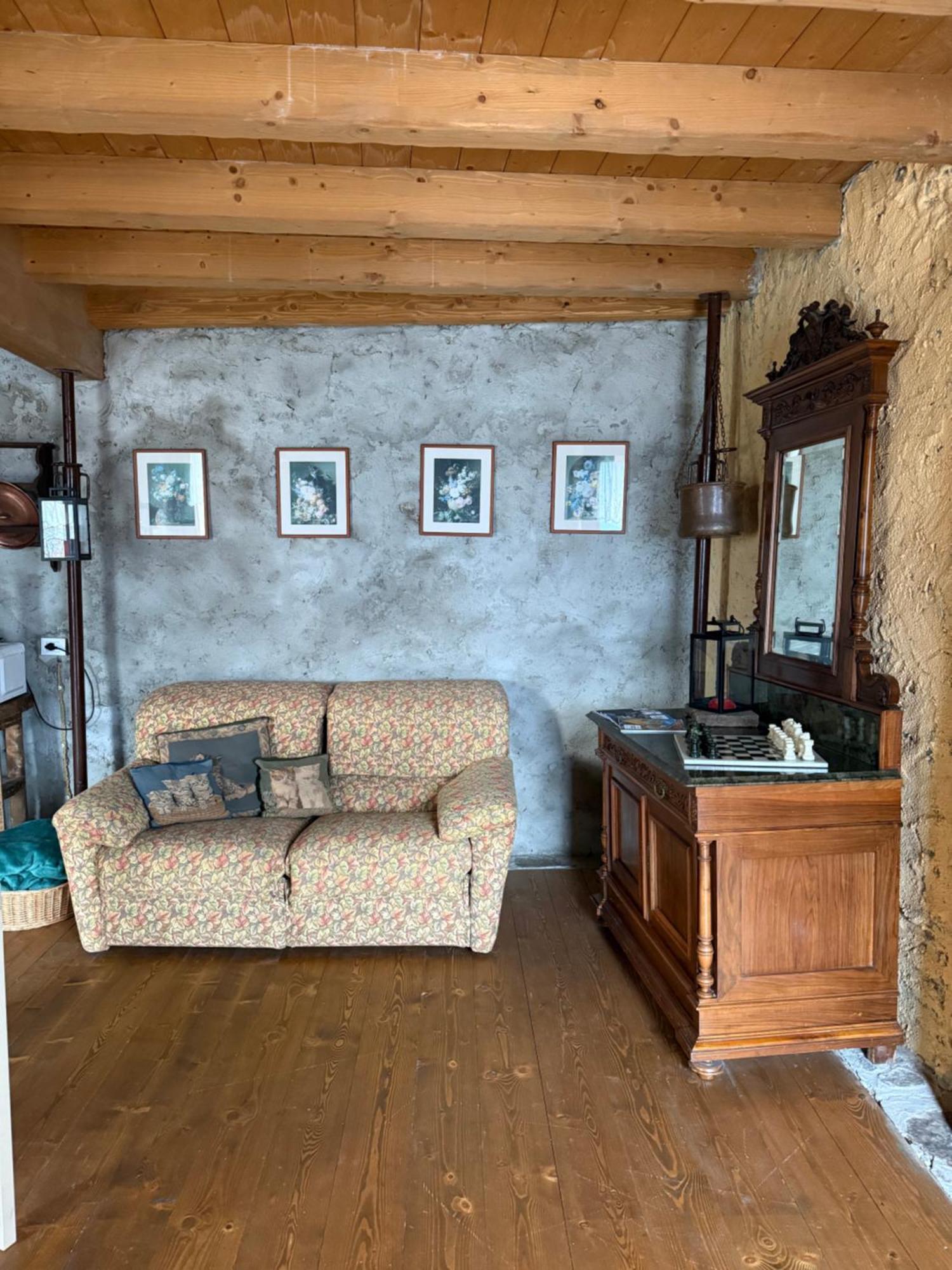 Stone House: Fairytale Flat With Magic Lake View بيلانو المظهر الخارجي الصورة